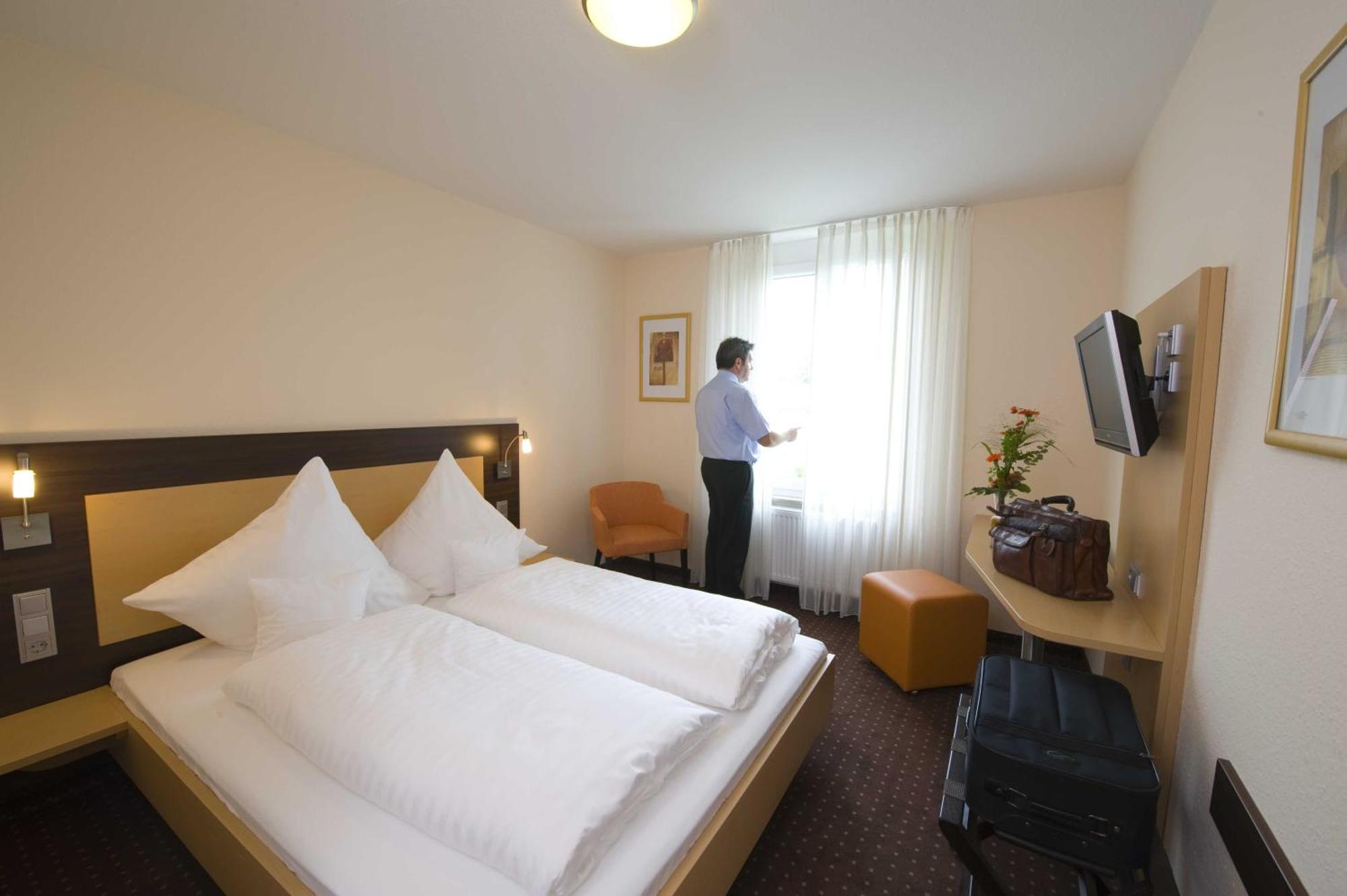 Hotel Berkheimer Hof Esslingen am Neckar Phòng bức ảnh